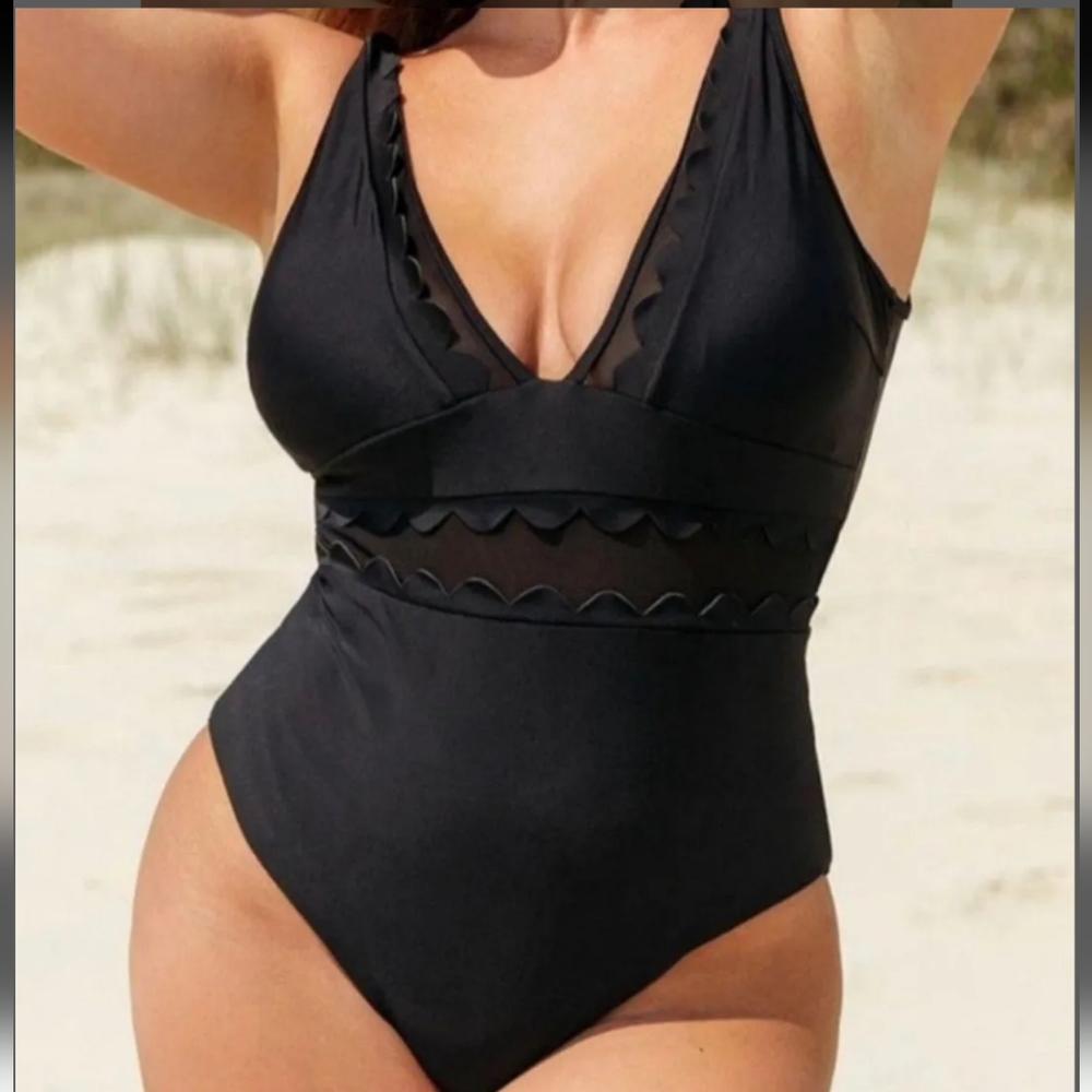 CUPSHE Women's One Piece Swimsuit V Neck Scalloped Trim Mesh Wide Strap